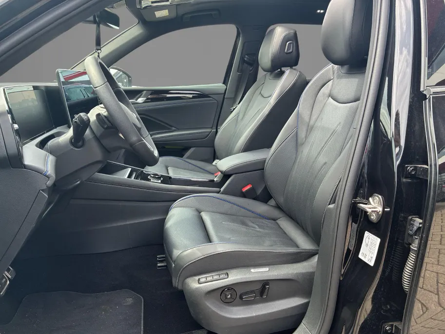 Volkswagen Tiguan 1.5eHybrid/204PK DSG R-Line · Panoramadak · Leder · 360 Camera · Stoelventilatie · Massage · Keyless · Harman Kardon Audio · Garantie t/m 03-04-2030 of 100.000km