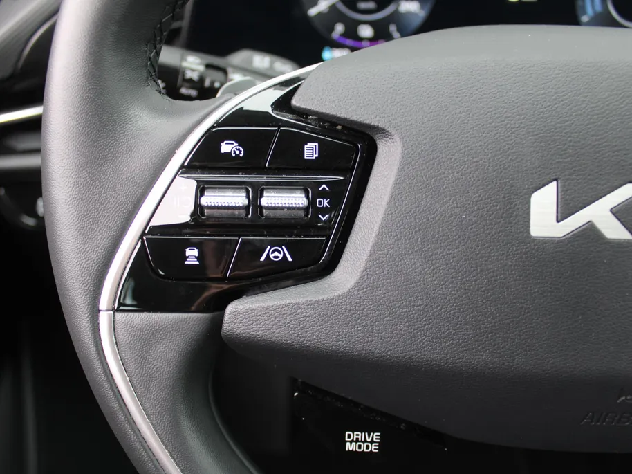 Kia Niro EV DynamicLine 64.8 kWh | Clima | Camera | Cruise adapt. | Apple Carplay/Android Auto | Navi | 17' LM |