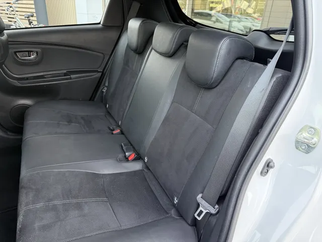 Toyota Yaris 1.5 Hybrid GR-Sport | Apple Car-Play | Camera | Bi-Tone