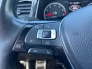 Volkswagen T-Roc 1.5 TSI Sport | AUTOMAAT | TREKHAAK | STOELVERWARMING | LM VELGEN | NAVIGATIE |