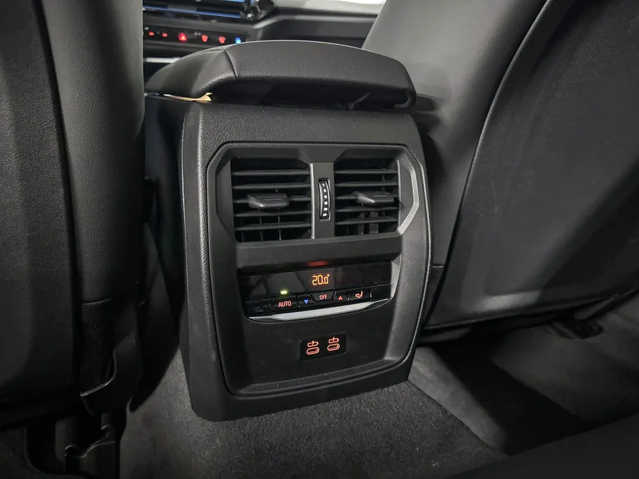 BMW i4 eDrive35