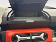 Dacia Spring Expression 65 26.8 kWh *Parkeersensoren*Tel Bluetooth*Cruise Control*| Rijdende demonstratie auto | Vraag naar de juiste kilometerstand |
