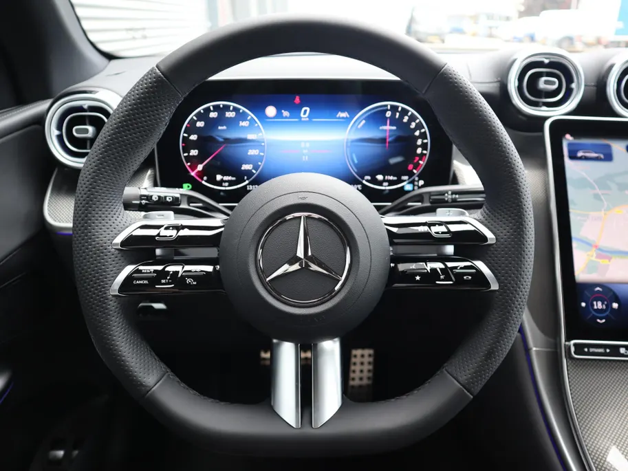 Mercedes-Benz GLC 300e 4MATIC Business Solution AMG