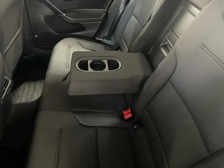 Volkswagen Golf 1.0 TSI Comfortline | Navi | Carplay | PDC |
