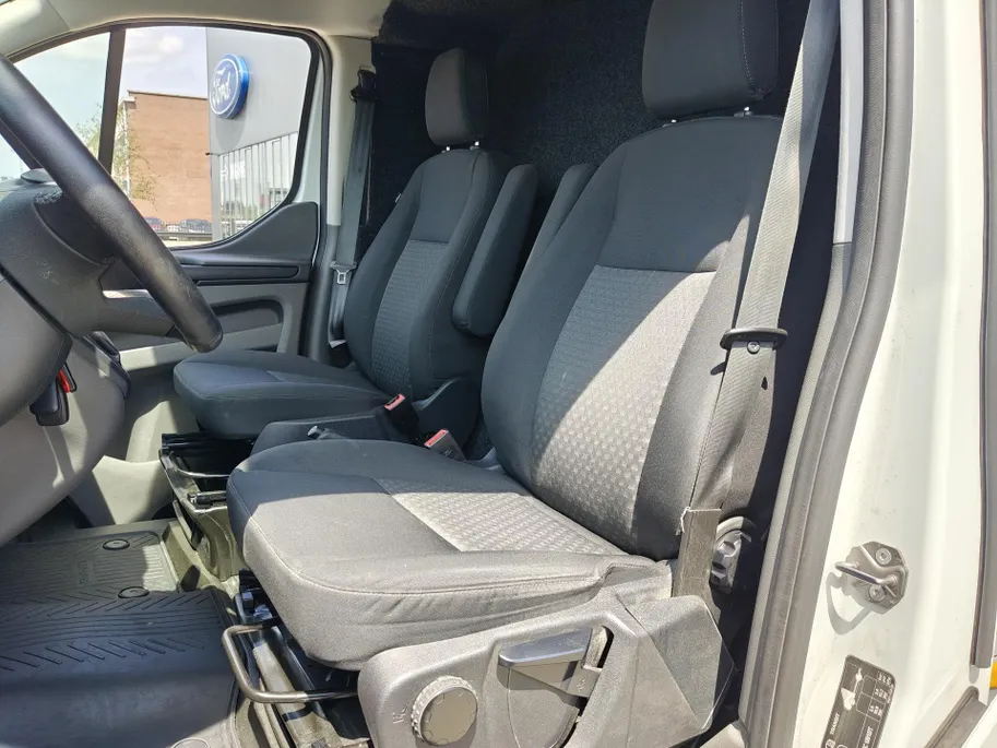 Ford Transit Custom 300 2.0 TDCI L1H2 Trend | Dubbele zijschuifdeuren | Imperiaal | ladderhulp | Omvormer | Comfort laadschot | kasteninrichting