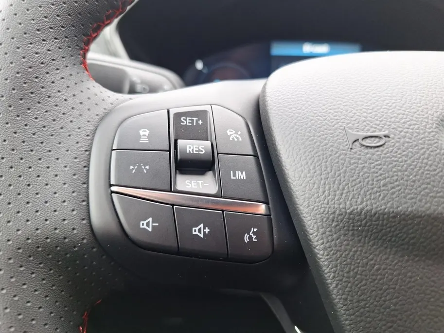 Ford Kuga 2.5 PHEV ST-Line X | Winterpack | 19' Lichtmetaal | Panoramadak | El. Trekhaak | 360Camera | Adaptive cruisecontrol | El. Achterklep | Matrix ledkoplampen |