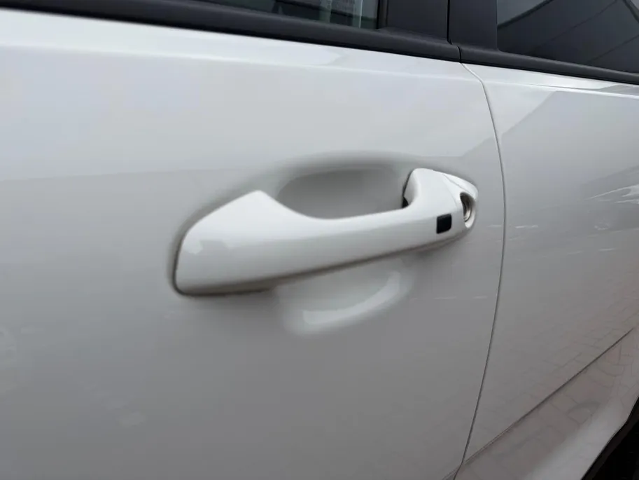 Kia Stonic 1.0 T-GDi MHEV DynamicPlusLine | Zeer nette auto | Navigatie | Apple CarPlay & Android Auto | Trekhaak | Achteruitrijcamera |
