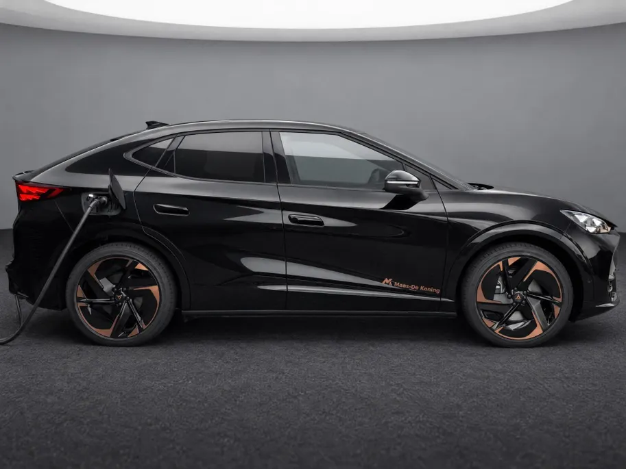 CUPRA Tavascan Adrenaline 82 kWh 286 PK l Panoramadak l 21' Katla Copper l Levering Januari