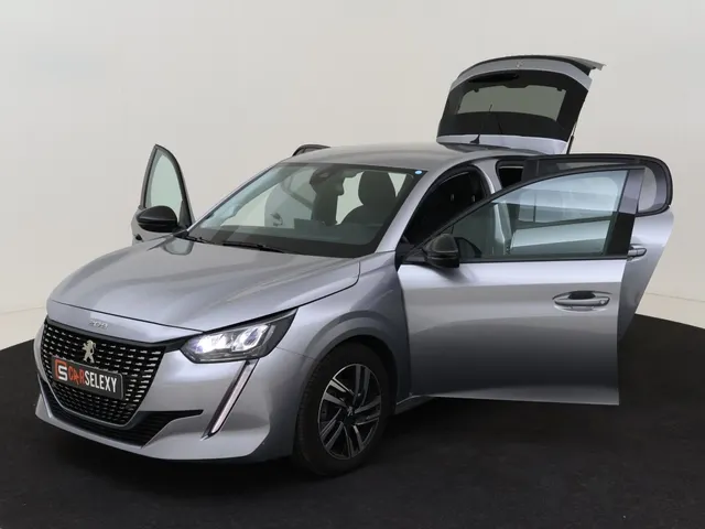 Peugeot 208 1.2 PureTech Allure Navi via Carplay | Cruise Control