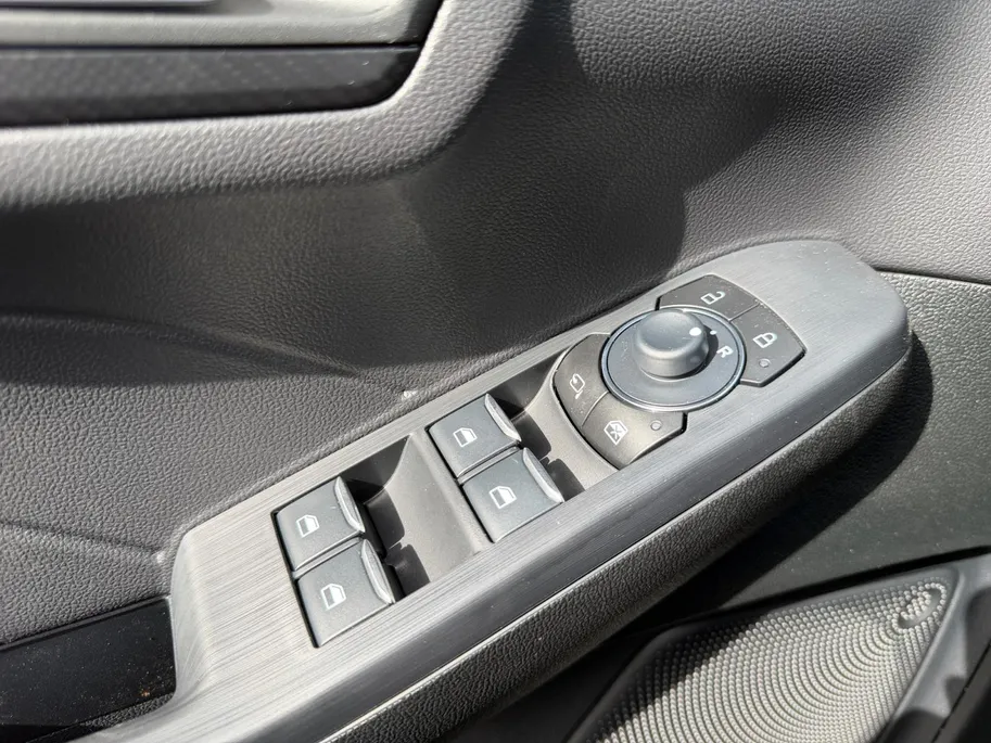 Ford Kuga 2.5 PHEV ST-Line | Uit Voorraad Leverbaar | Tijdelijk met 8 jaar Garantie! | €4.000,- Ready Set Ford Bonus | Trekhaak | 2100kg Trekgewicht | Adapt. Cruise Control | BLISS | 360 Graden Camera | Winter Pakket | Apple Carplay & Android Auto