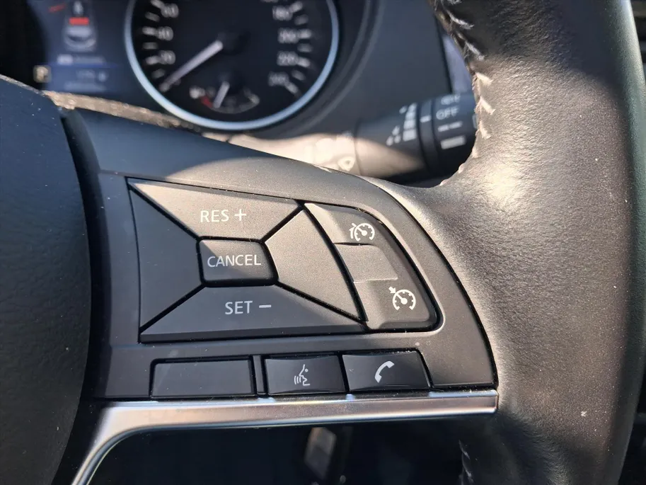 Nissan QASHQAI 1.3 DIG-T 160pk N-Connecta automaat | Pano | Camera
