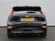 Kia Niro EV DynamicPlusLine 64.8 kWh | 17' LM | Schuif / Kantel dak | Navi | Cruise | Airco | Camera | 17% bijtelling |