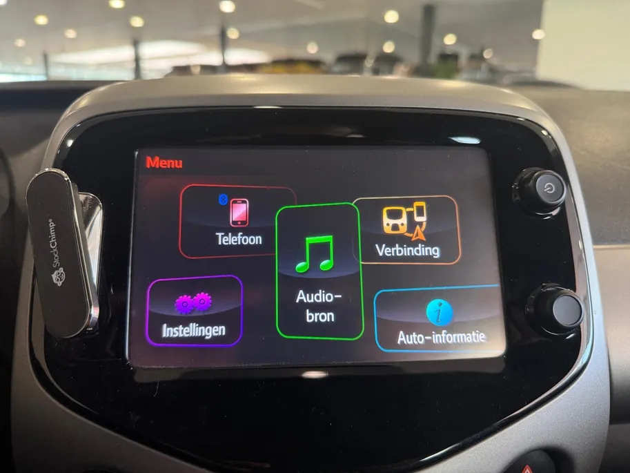 Toyota Aygo 1.0 VVT-i x-play *Telefoon*Camera*Airco*Cruise*Mooie Auto!