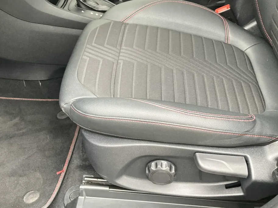 Ford Puma 1.0 EcoBoost Hybrid ST-Line X Navigatie - Driver Assistance Pack - 19inch lichtmetalen velgen