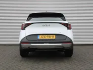 Kia Sportage 1.6 T-GDi Hybrid DynamicLine | Stuur-/stoelverwarming | Camera | Elek. stoelverstelling | Cruise adapt. | LED |  Telefoonlader | 18' LM | Clima |