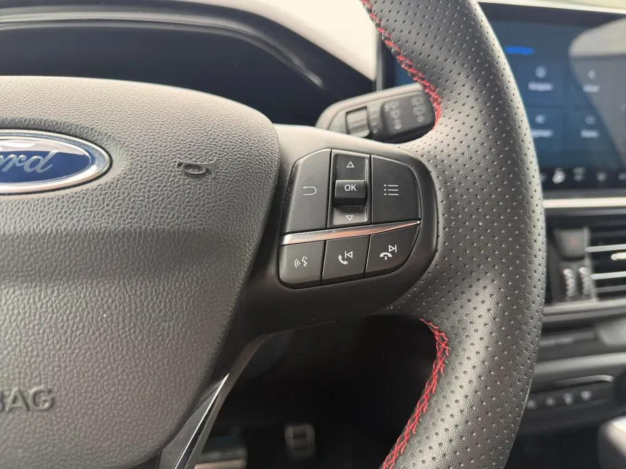 Ford Focus Wagon 1.0 EcoBoost Hybrid ST Line X | NL auto | Dealer onderhouden | 155 pk |  Automaat | BLIS| Adapt. cruise control | Winter pack | Parkeersensoren voor en achter | Achteruitrijcamera | Elektr. achterklep | B&O audio | 18' lichtmetalen velgen | Bovag ga