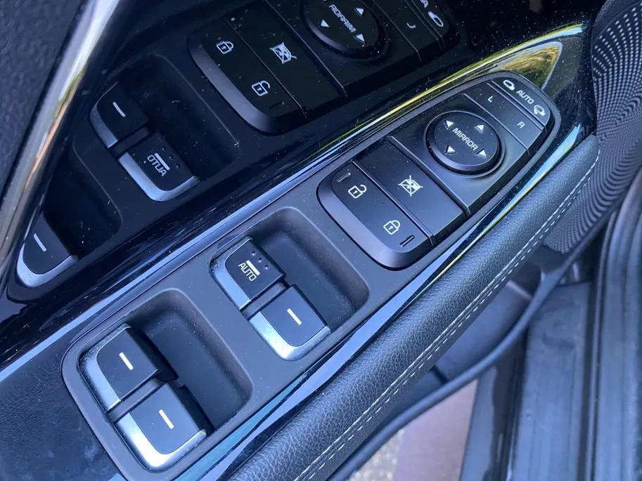 Kia Niro 1.6 GDi Hybrid Style Edition | Climate Control | Trekhaak | Navigatie | Parkeercamera | Stoel + stuurverwarming |
