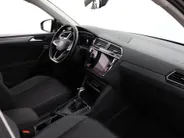 Volkswagen Tiguan 1.4 TSI 245pk DSG eHybrid Life Business · Camera · P-Sensoren · Wegklapbare Trekhaak · Dodehoek Detectie · 18'' Inch ·