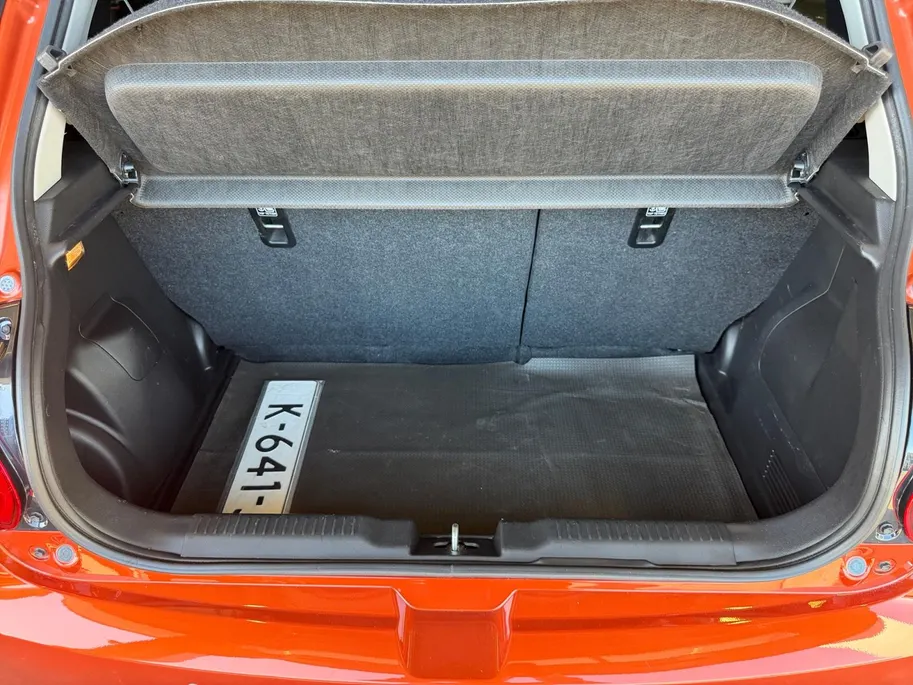 Suzuki Swift 1.2 Style Smart Hybrid AUTOMAAT | Trekhaak | Climate Control | Camera | Navigatie | Stoelverwarming
