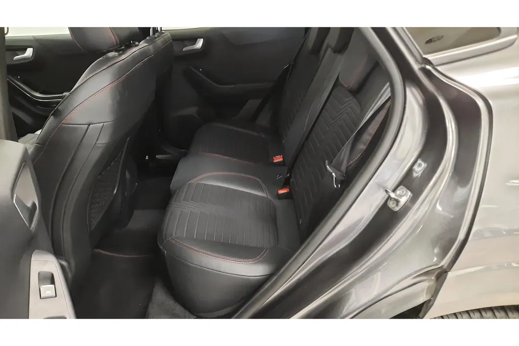 Ford Puma 1.0 EcoBoost 125PK Hybrid ST-Line X | Winter Pack | Driver Assistance Pack | Adap. Cruise | All Season banden |