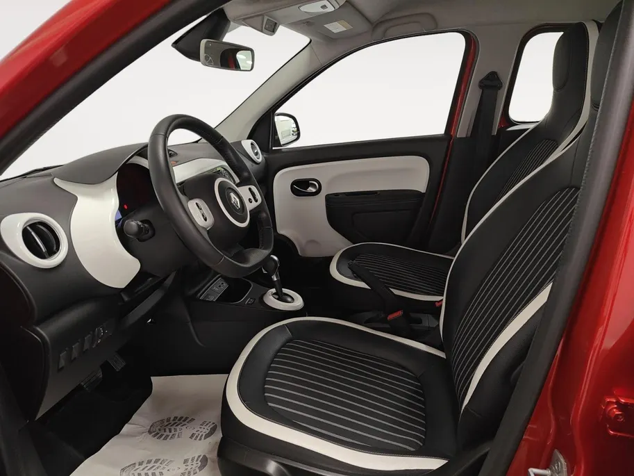 Renault Twingo 0.9 TCe Intens AUTOMAAT NAVI APPLE CARPLAY ANDROID AUTO LM VELGEN 5 DEURS ZEER LEUKE AUTO MET PAS 31000KM DEALER ONDERHOUDEN 1E EIGENAAR
