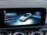 Mercedes-Benz A-Klasse 180 Star Edition Luxury Line l Keyless l Achteruitrij camera l Stoelverwarming l Memory