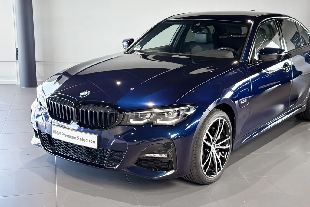 BMW 3 Serie Sedan 330e High Executive
