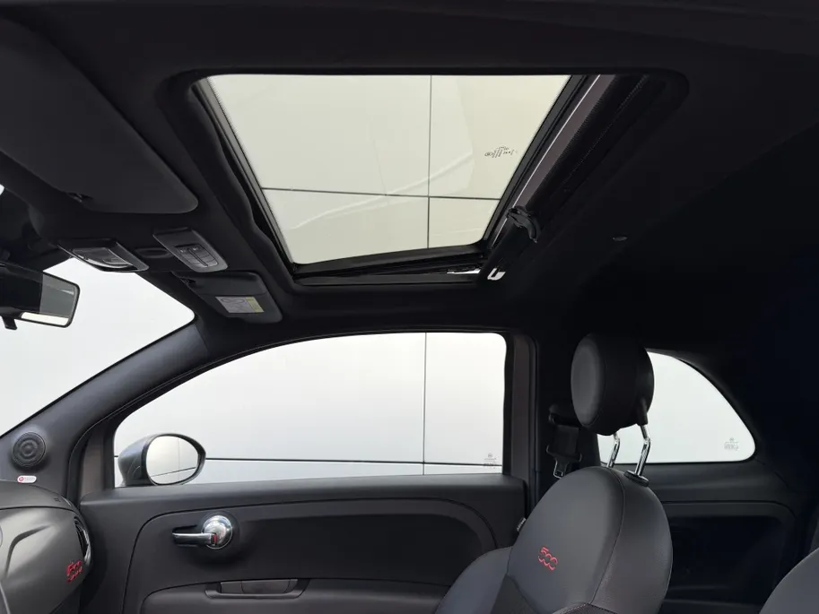 Fiat 500 1.0 Hybrid 70 PK Sport | Schuifdak | Beats | Navi | Carplay | 16' VERKOCHT