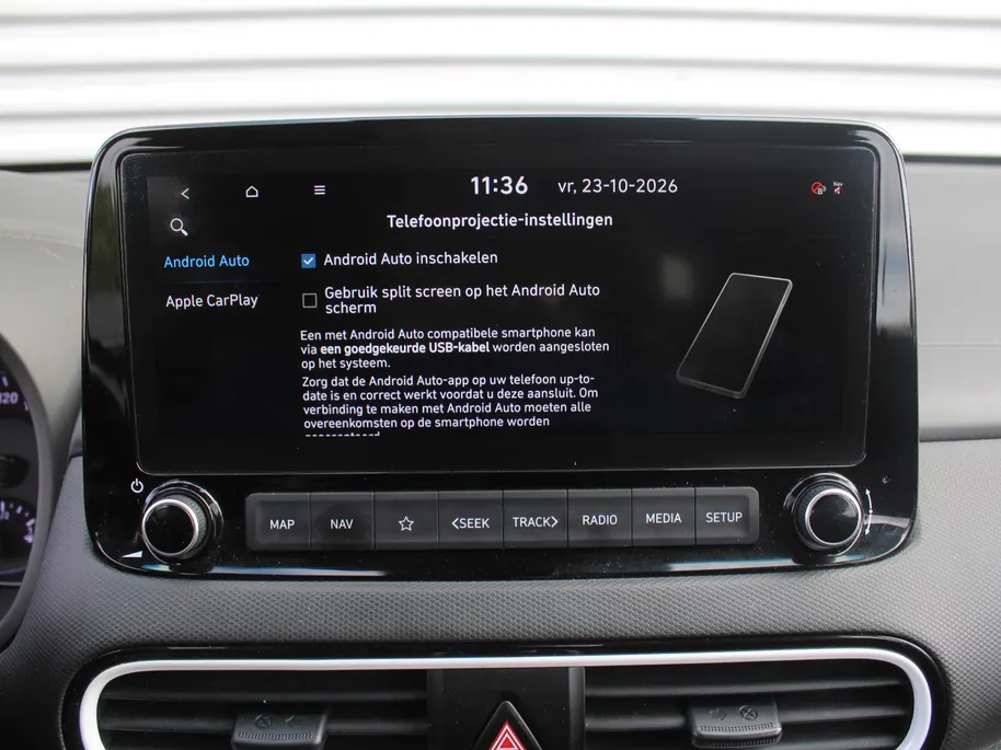 Hyundai Kona 1.6 GDI HEV Comfort | Trekhaak | Camera | 16' LM | Cruise adapt. | Navi | Apple Carplay/Android Auto | Clima | All seasons |