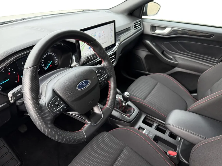 Ford Focus Wagon 1.0 EcoBoost Hybrid ST Line | Drive Assistance Pack | BLIS | Adaptive Cruise Control | Camera | 12 maanden garantie! |
