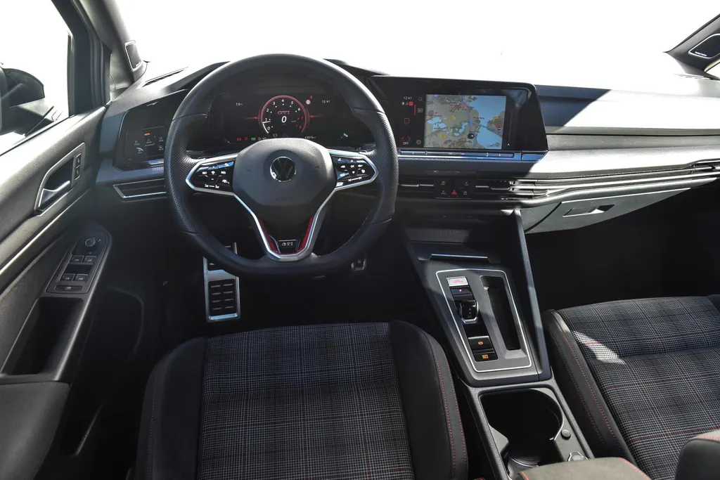 Volkswagen Golf 2.0 TSI GTI