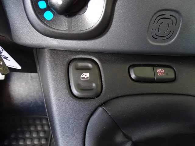 Fiat Panda 1.0 Hybride City Life 5 zits