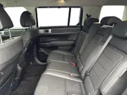Hyundai Santa Fe 1.6 T-GDI PHEV Premium Plus 4WD 7p | Uniek Two Tone wrap Z-Signing | LED koplampen | Bose Audio | All Season banden | Lederen bekleding | NU Rijklaarprijs! Incl.12 Maanden, APK, Onderhoudsbeurt etc! Premiumpakket gratis!