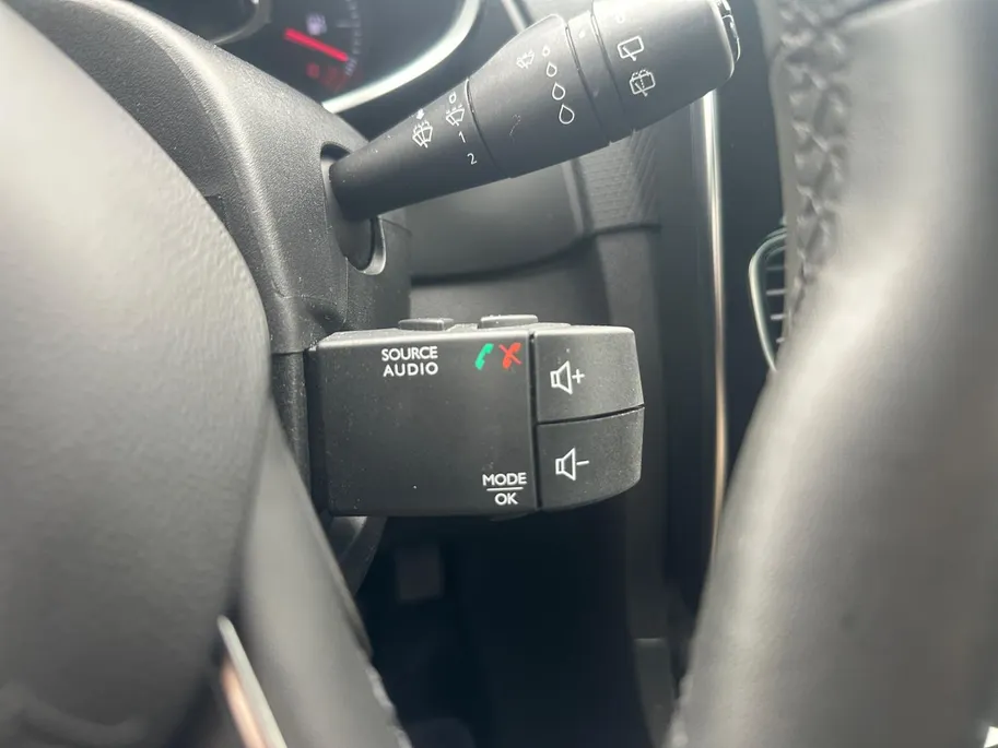 Renault Clio 0.9 TCe Limited | Cruise | Airco | lichtmetaal |