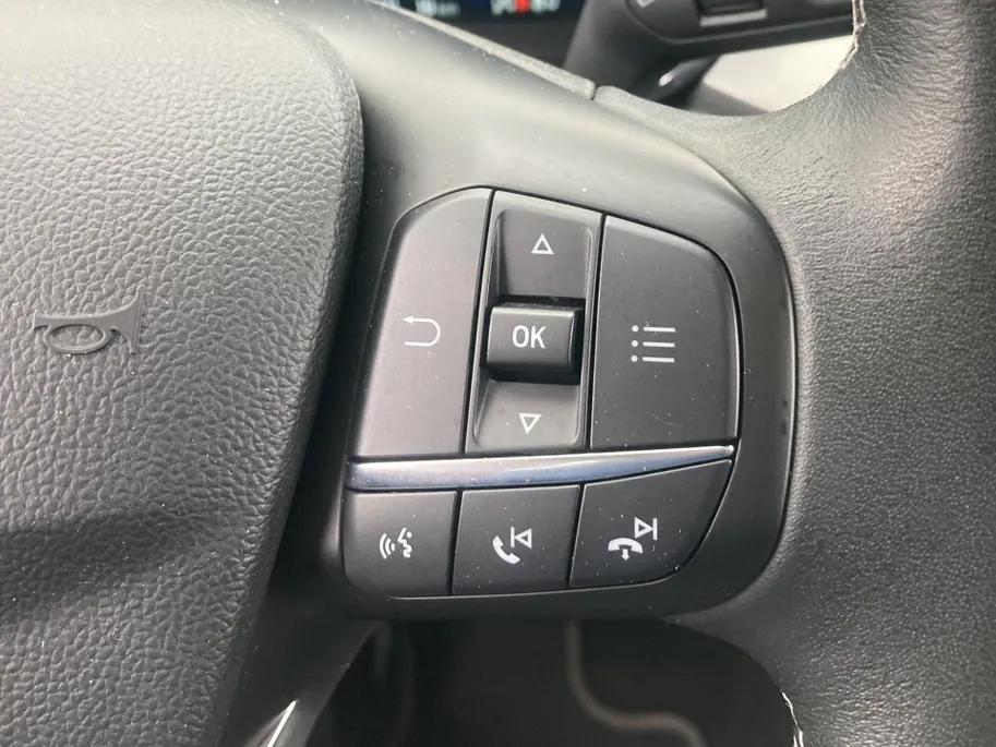 Ford Focus 1.0 EcoBoost Hybrid 125 pk Titanium X Wagon Navigatie - Apple Carplay/ Android Auto - Camera - Draadloos opladen telefoon - Elektrische achterklep