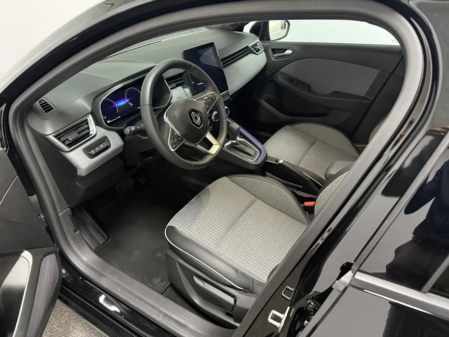Renault Clio 1.6 E-Tech Full Hybrid 145 techno AUTOMAAT NAVI AIRCO CRUISE CONTROLE APPLE CARPLAY ANDROID AUTO CAMERA PARKEERSENSOREN LM VELGEN ZEER MOOIE AUTO