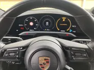 Porsche Taycan Cross Turismo 4 93 kWh sport chrono - panoramadak -stoelenpakket -stoelverwarming -luchtvering