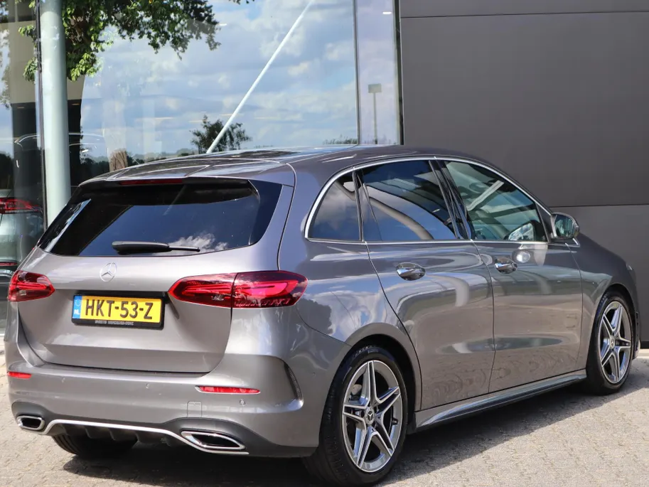 Mercedes-Benz B-Klasse 180 Business Solution AMG l Keyless l Achteruitrij camera l Stoelverwarming