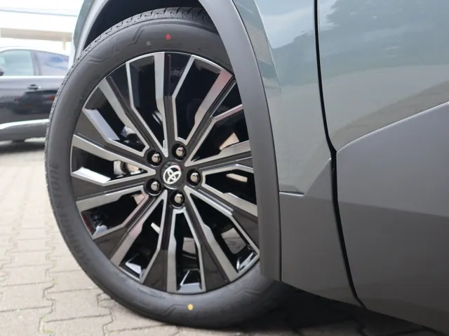 Toyota C-HR+ Executive AWD 77 kWh | Executive Plus Pack |