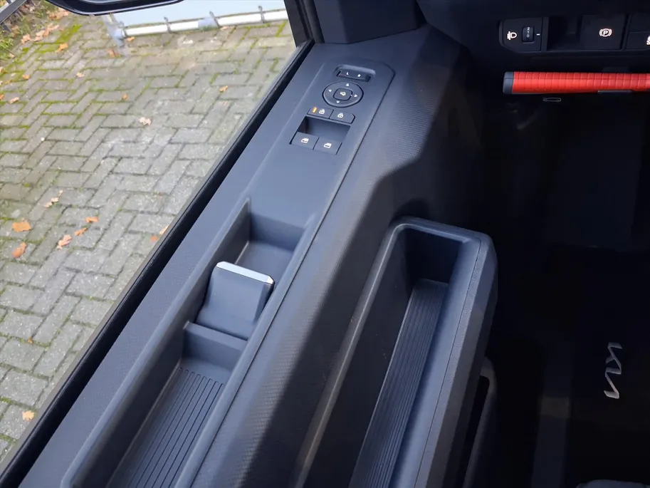 Kia PV5 Cargo 51.5 kWh 163pk L2H1 Essential