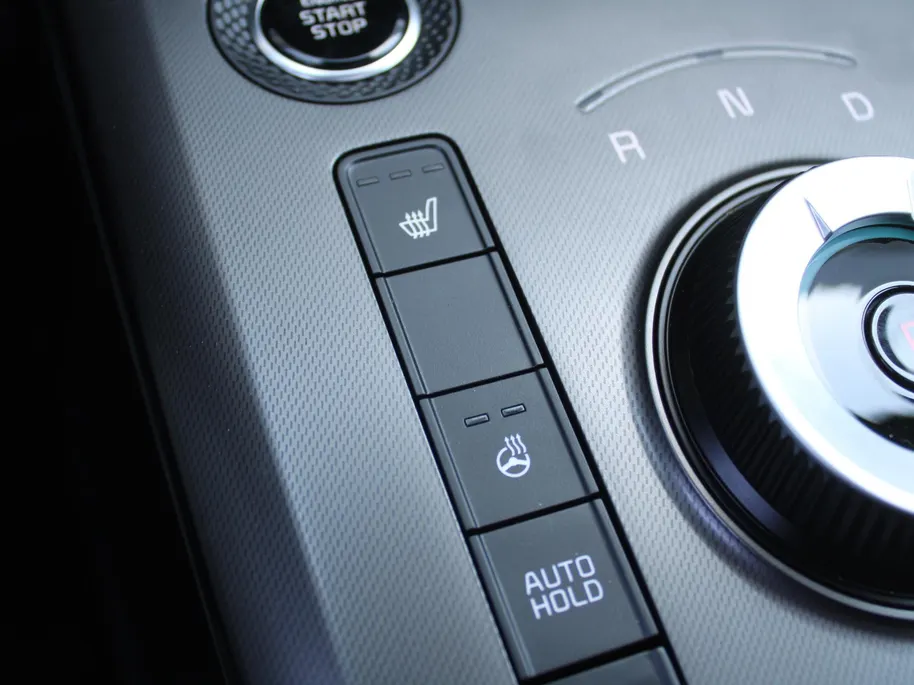 Kia Niro 1.6 GDi Hybrid DynamicPlusLine | Stuur-/stoelverwarming | Schuifdak | Elek. stoelverstelling + achterklep | Dodehoekdetectie | Camera | Telefoonlader | HK audio | LED |