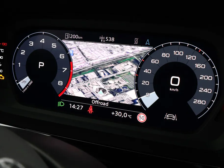 Audi A3 Sportback 35 TFSI 150pk S-tronic S edition · Apple/Android Car Play · Navigatie · Elek. Achterklep · P-Sensoren · Cruise Control · Zwart Optiek · 19'' Inch ·