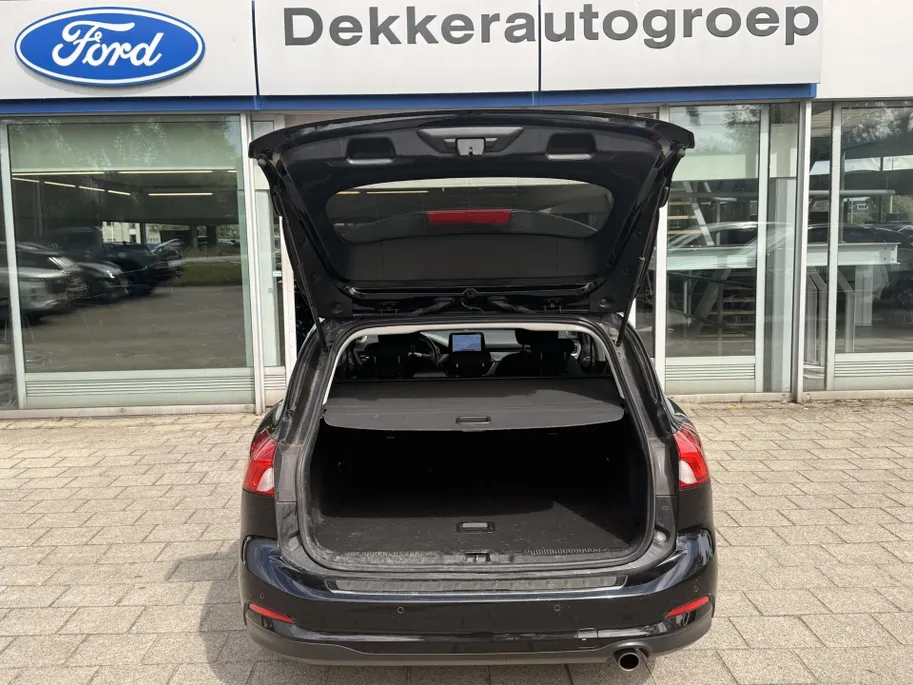 Ford Focus Wagon 1.0 EcoBoost Titanium Business