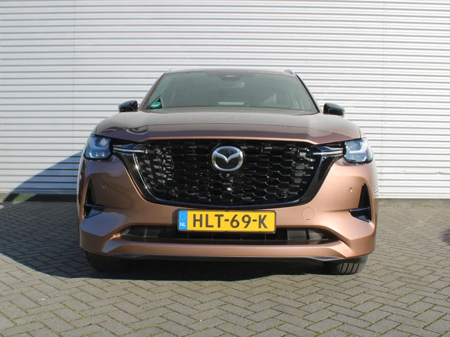 Mazda CX-80 2.5 e-SkyActiv PHEV Homura Plus | Trekhaak | Stuur-/stoelverwarming + ventilatie | 360 Camera | Schuifdak | Elek. stoelverst. | 20' LM | Leer | 7-zits |