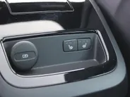Volvo V60 2.0 T6 Plug-in hybrid AWD Plus Dark | Nappaleder | Trekhaak | HK audio | Schuifdak | Stuur-/stoelverwarming | Adap. Cruise | Dodehoek detectie | Geheugenstoelen | 360 Camera |