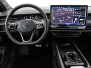 Volkswagen ID.7 Pro Business 286pk 77 kWh · SOH 97,2% · 360 Camera · Head-Up · Alarm · Elek. Trekhaak · Keyless · Elek. Voorstoelen · 20'' Inch · Gratis onderhoud & APK t/m 30-01-2030 · EXTRA INRUILKORTING ·