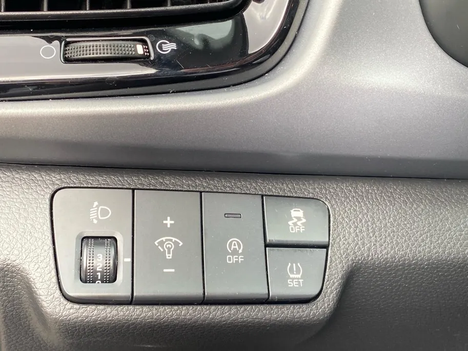 Kia Rio 1.0 T-GDi MHEV DynamicLine | Airco | AppleCarPlay Android Auto | 16 inch LM velgen | Parkeercamera | Cruise control | Lineassist |