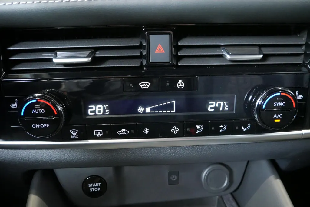 Nissan QASHQAI 1.5 e-Power Tekna |205pk|WLTP 1200km actieradius|Navigatie|Pro-pilot|Camera 360vieuw|parkeersensoren voor en achter|Cold pack|Panoramisch glazendak|Electrisch verstelbare bestuurdersstoel|
