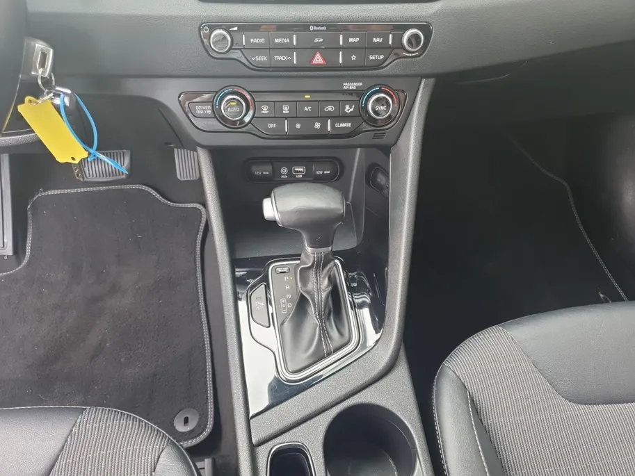 Kia Niro 1.6 GDi Hybrid DynamicLine | Navigatie | Camera | Climate control | Cruise control | Apple Carplay / Android auto | Verbruik 1 op 20!