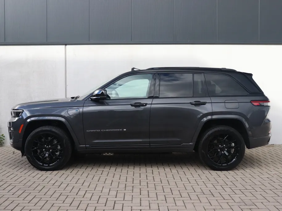 Jeep Grand Cherokee Summit Reserve 4xe 380 PK | Pano | Trekhaak | Black | 21'